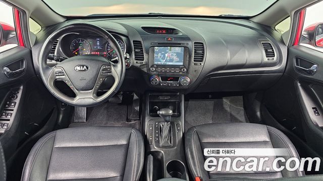 Kia K3 — interior
