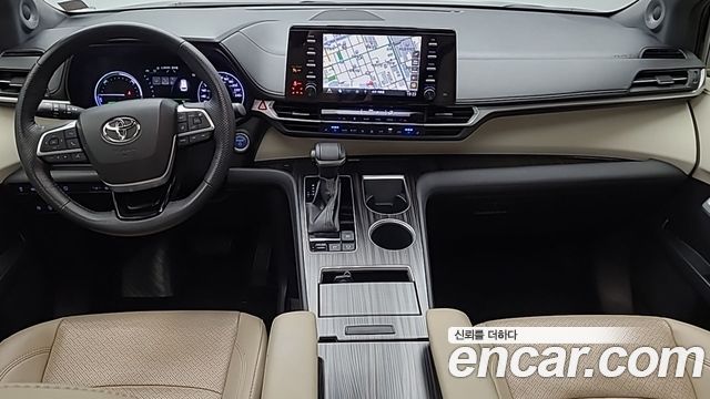 Toyota Sienna — interior