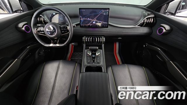 BYD Atto 3 — interior