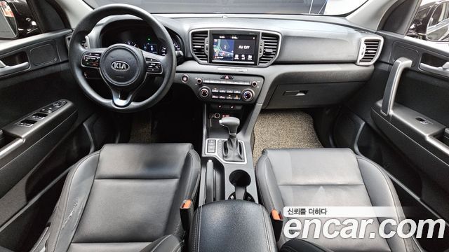 Kia Sportage — interior