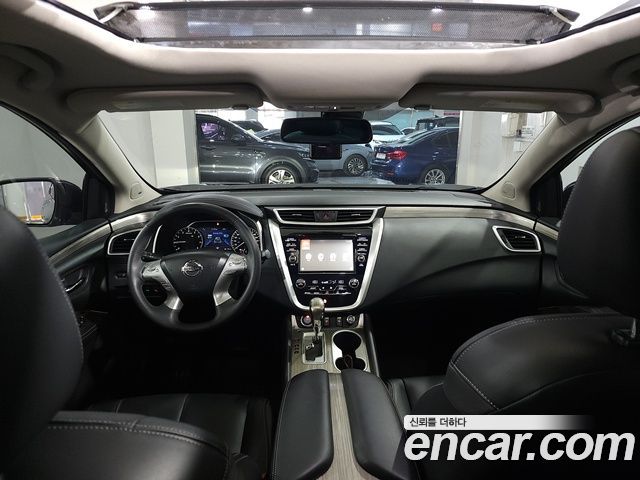 Nissan Murano — interior