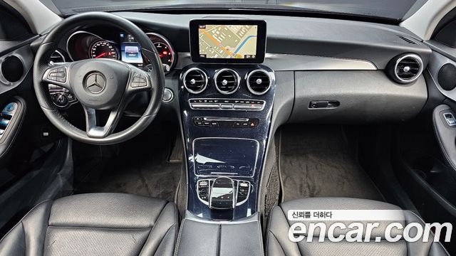 Mercedes-Benz C-Class — interior
