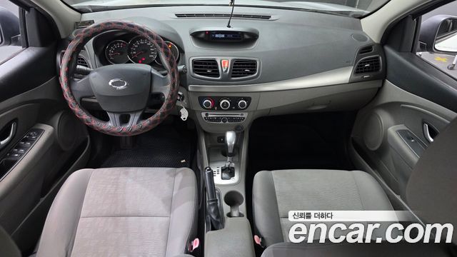 Renault Korea SM3 — interior