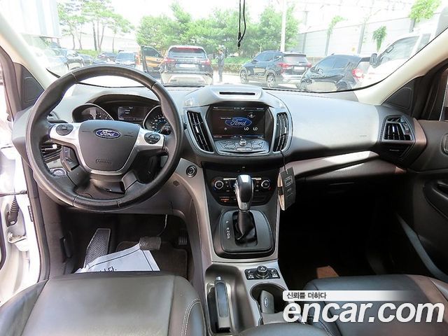 Ford Escape — interior