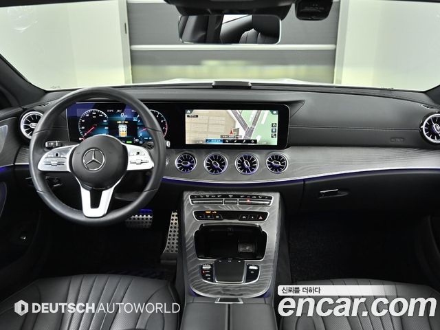Mercedes-Benz CLS-Class — interior