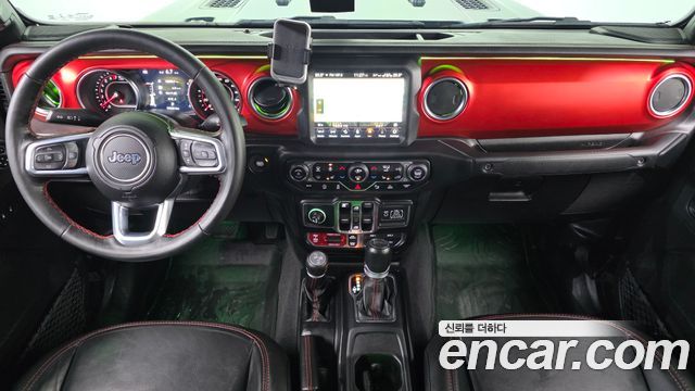 Jeep Gladiator — interior