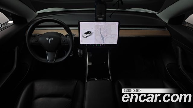 Tesla Model 3 — interior