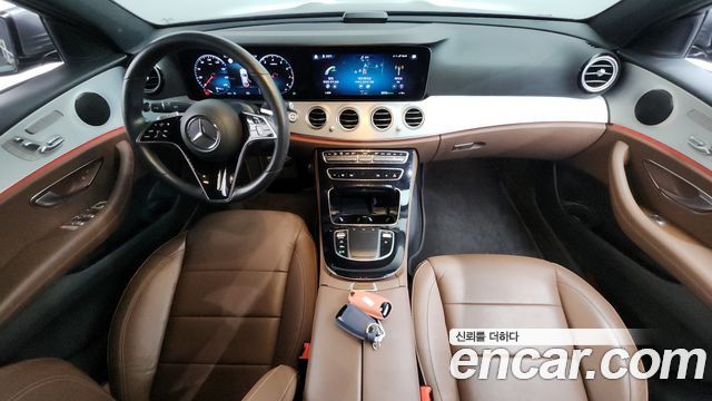 Mercedes-Benz E-Class — interior