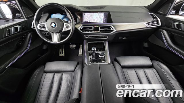 BMW X5 — interior