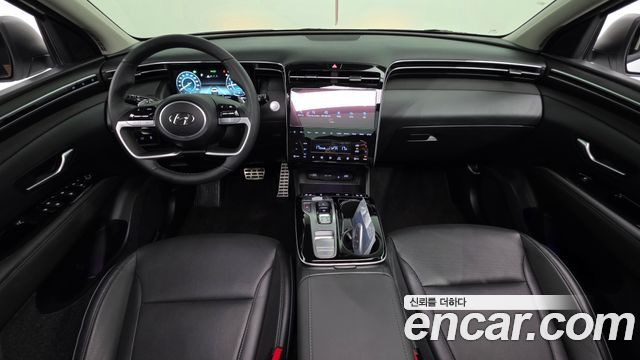 Hyundai Tucson — interior