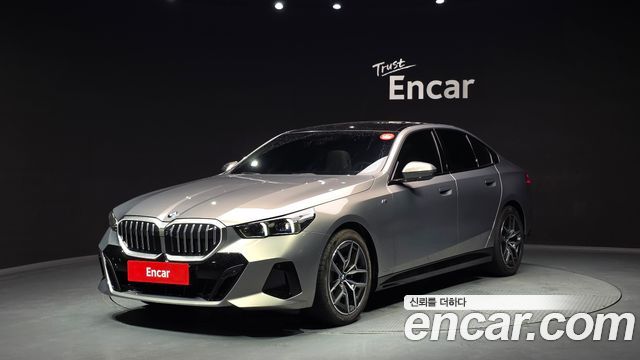 BMW 5 Series — exterior