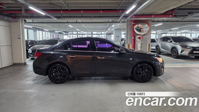 Chevrolet Korea Cruze — interior