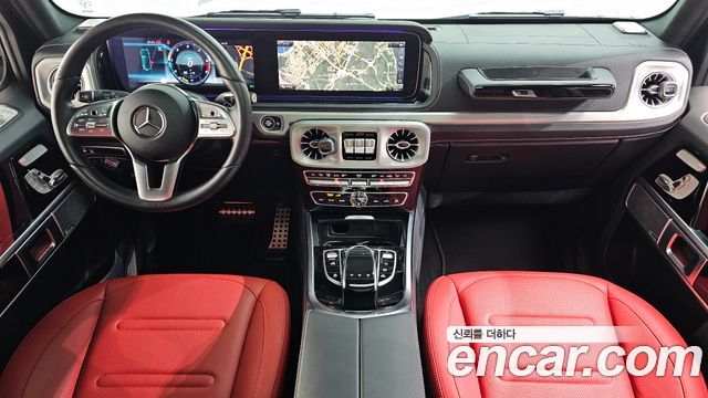 Mercedes-Benz G-Class — interior