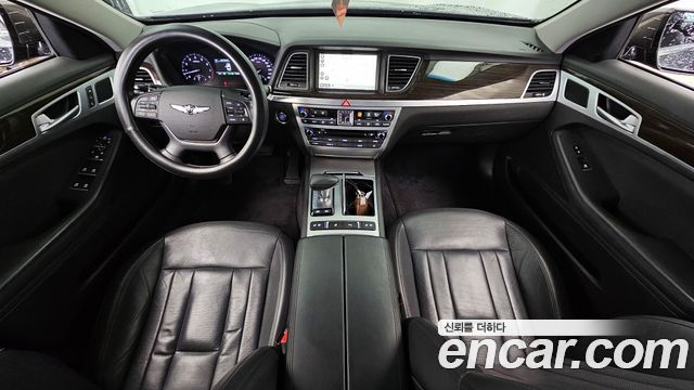 Genesis G80 — interior
