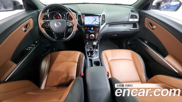 KG Mobility Tivoli — interior