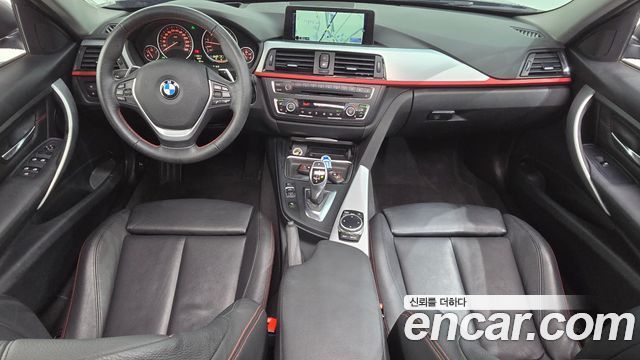 BMW 3 Series — interior