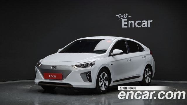Hyundai Ioniq — exterior