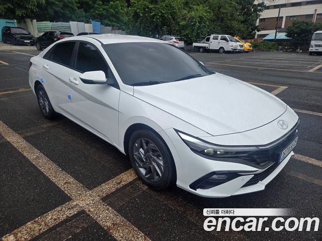 Hyundai Avante — exterior