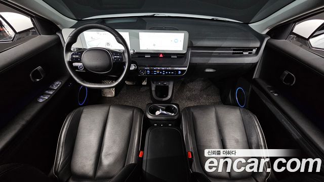 Hyundai IONIQ 5 — interior