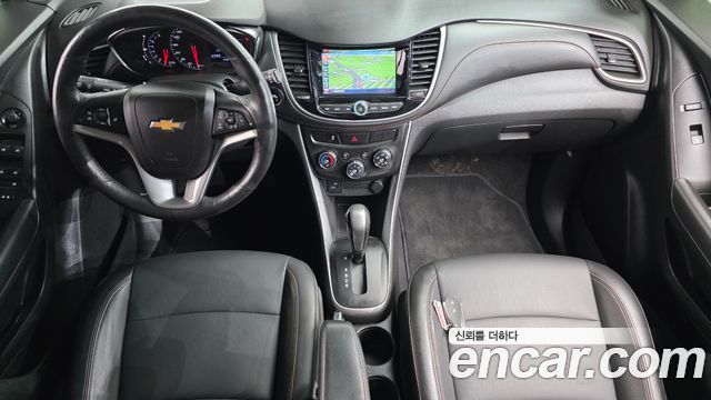 Chevrolet Korea Trax — interior