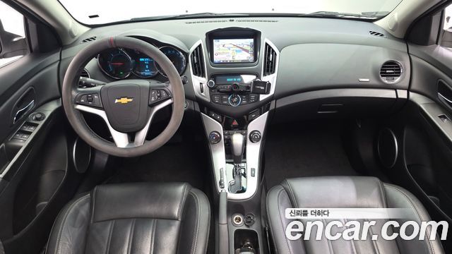 Chevrolet Korea Cruze — interior
