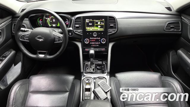 Renault Korea SM6 — interior