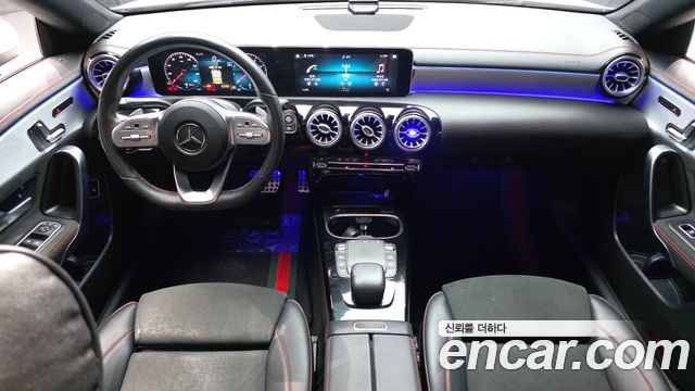 Mercedes-Benz CLA-Class — interior