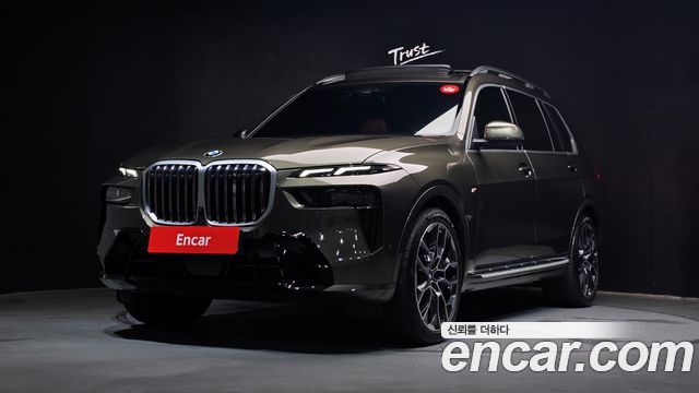 BMW X7 — exterior