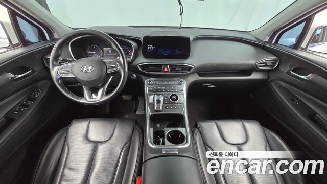 Hyundai Santa Fe — interior