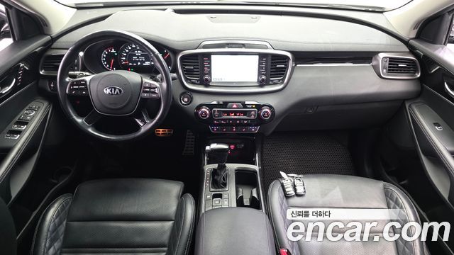 Kia Sorento — interior