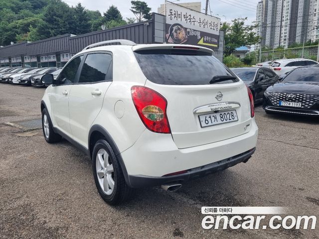 KG Mobility Korando — interior
