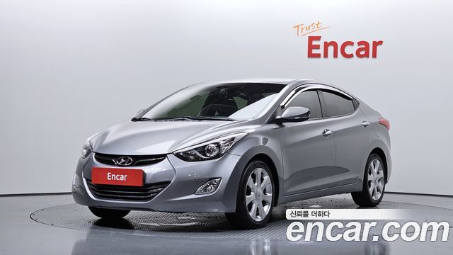 Hyundai Avante — exterior