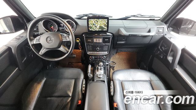 Mercedes-Benz G-Class — interior