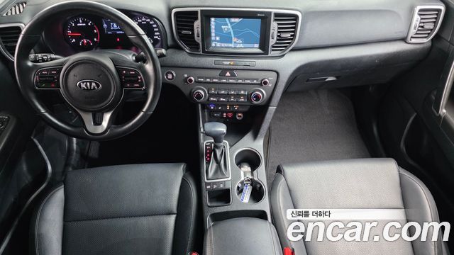 Kia Sportage — interior