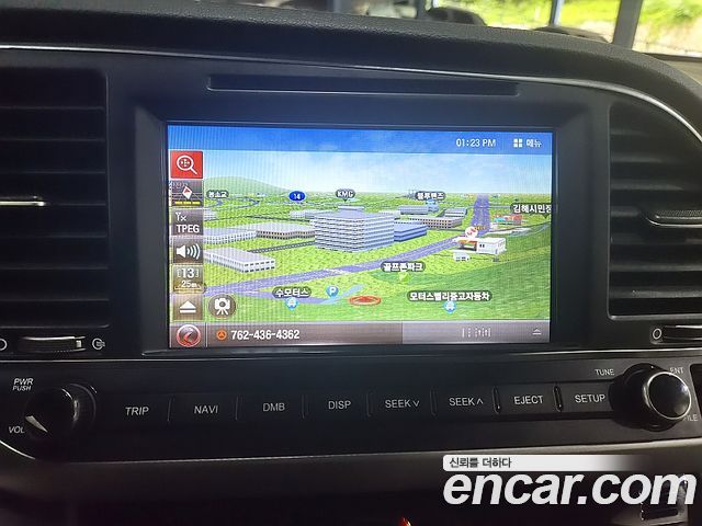 Hyundai Avante — interior