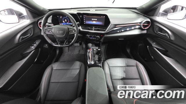 Chevrolet Korea Trax — interior