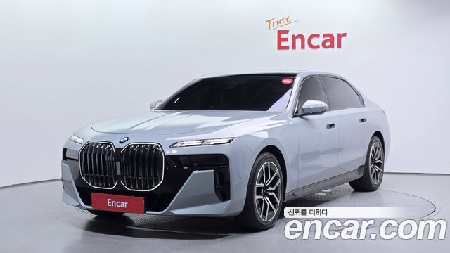 BMW 7 Series — exterior