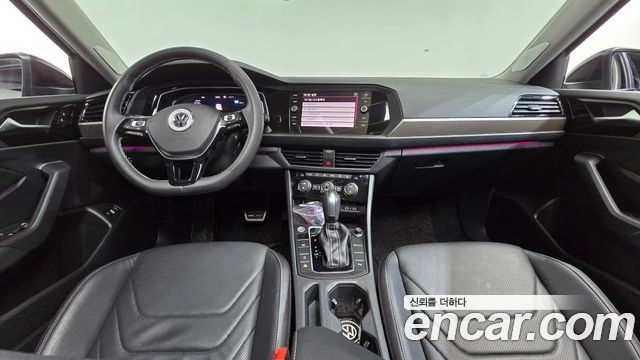 Volkswagen Jetta — interior