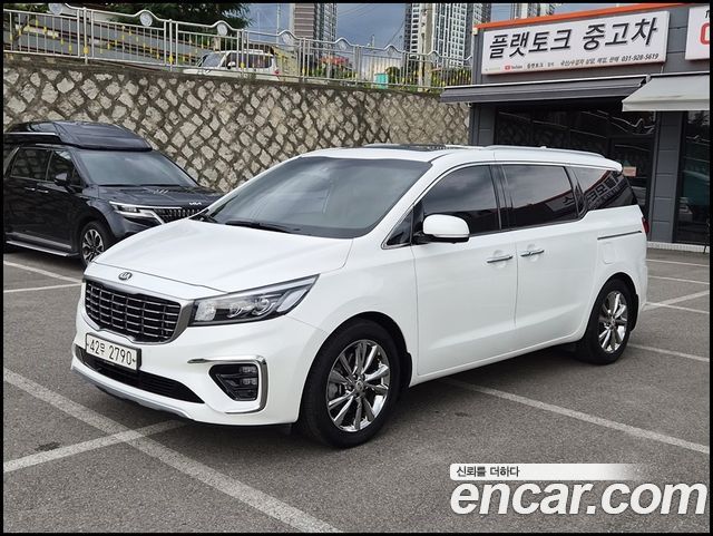 Kia Carnival — exterior
