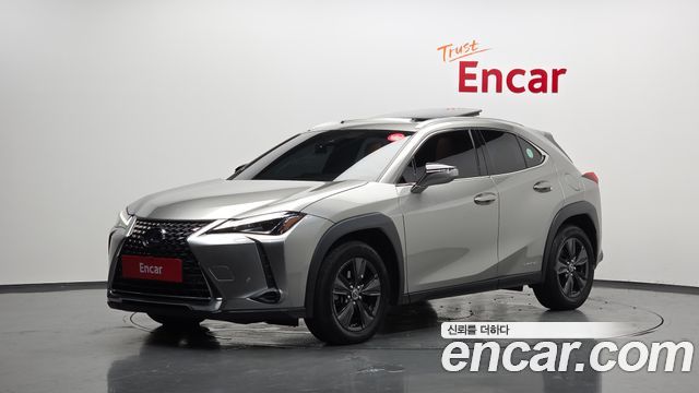 Lexus UX — exterior