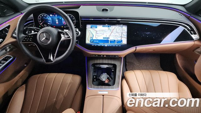 Mercedes-Benz E-Class — interior