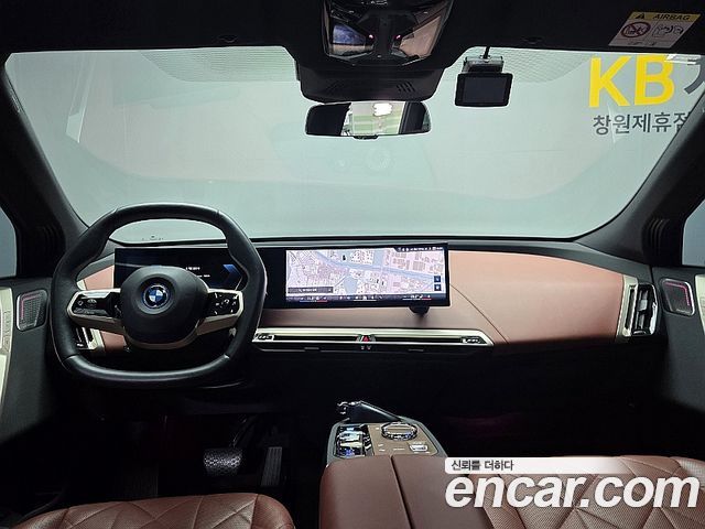 BMW iX — interior