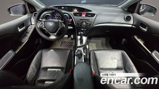 Honda Civic — interior