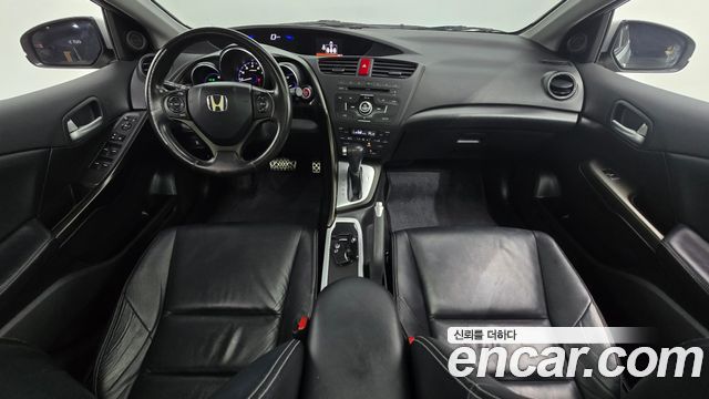 Honda Civic — interior