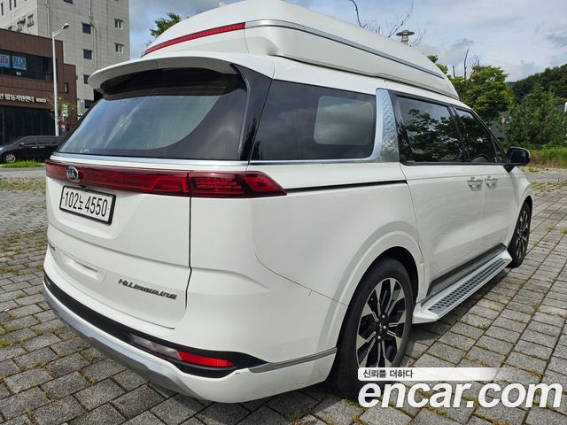 Kia Carnival — interior