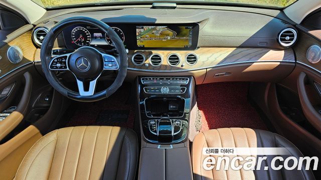 Mercedes-Benz E-Class — interior