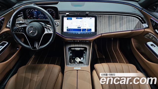 Mercedes-Benz E-Class — interior