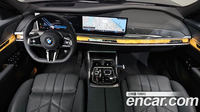 BMW 7 Series — interior