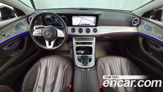 Mercedes-Benz CLS-Class — interior