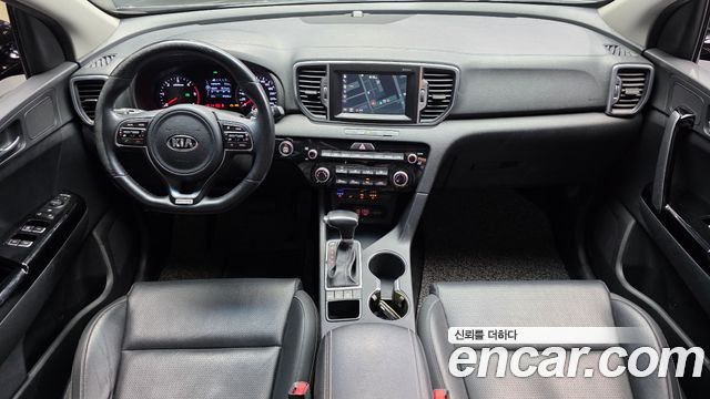 Kia Sportage — interior